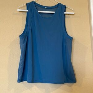 Lululemon tank size 6